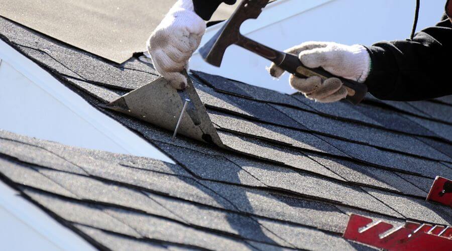 Professional gutter cleaning in Lutcher, LA